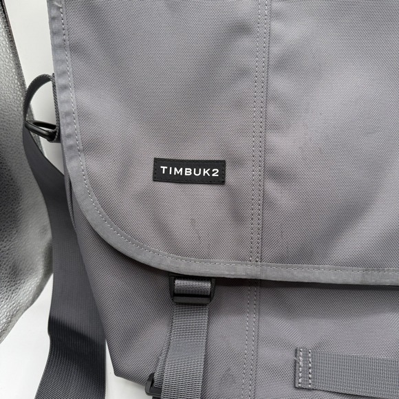 Timbuk2 Classic Messenger Bag Men Medium Gray Padded Strap